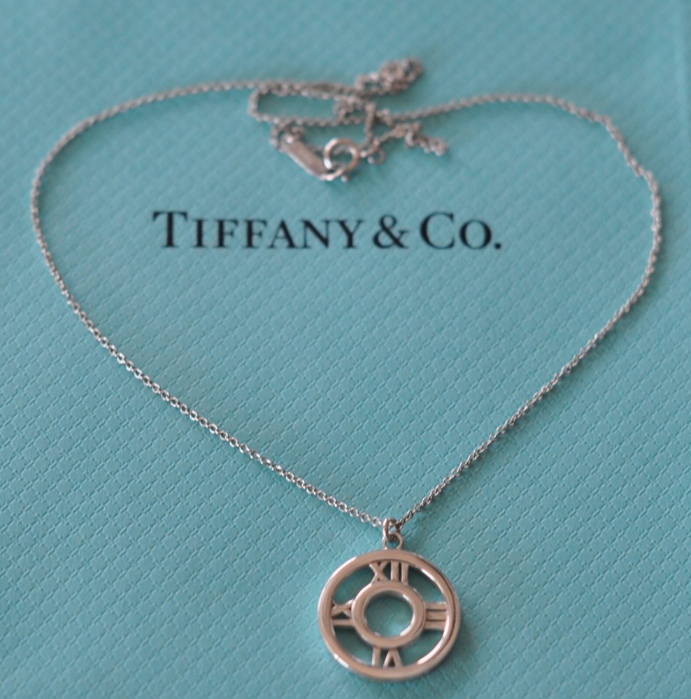 Tiffany & Co Atlas Round Pendant & Necklace 16