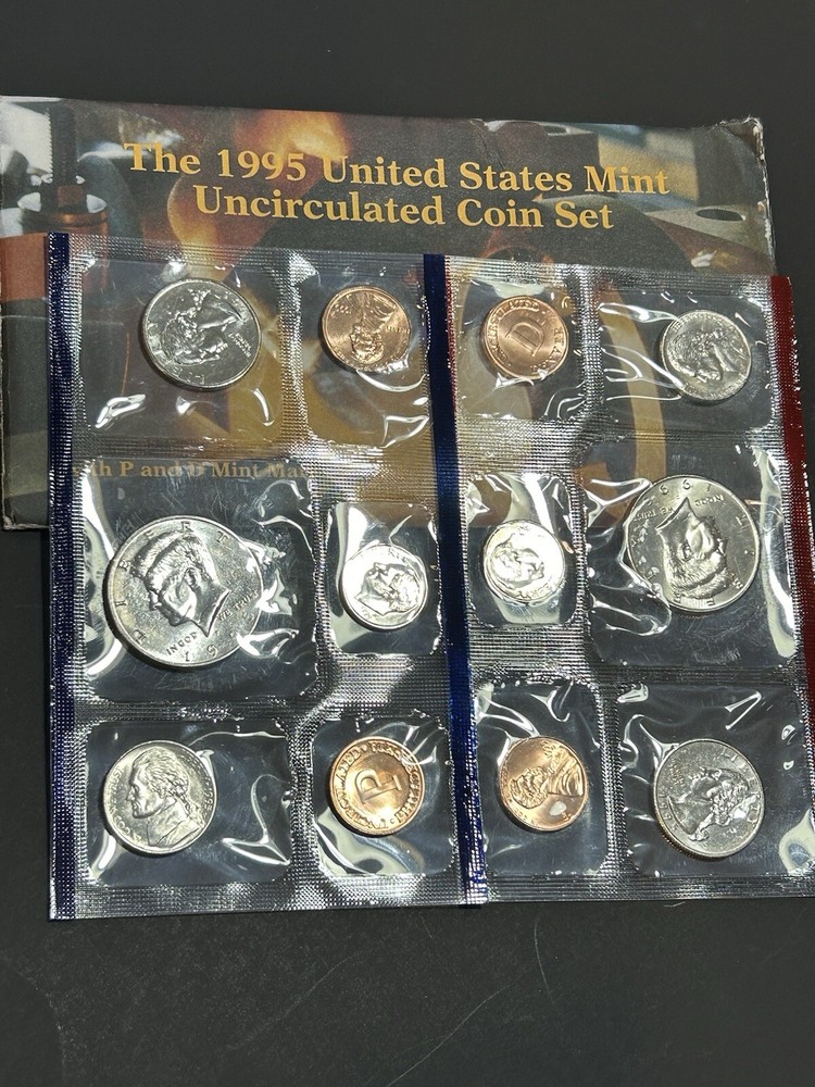 1995 P and D US Mint Uncirculated Coin Set LOW Shipping!!!