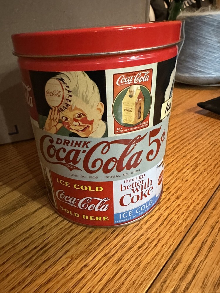 Nostalgic Vintage Coke Coca-Cola 700 Piece Puzzle In A Tin ABC #39062-image