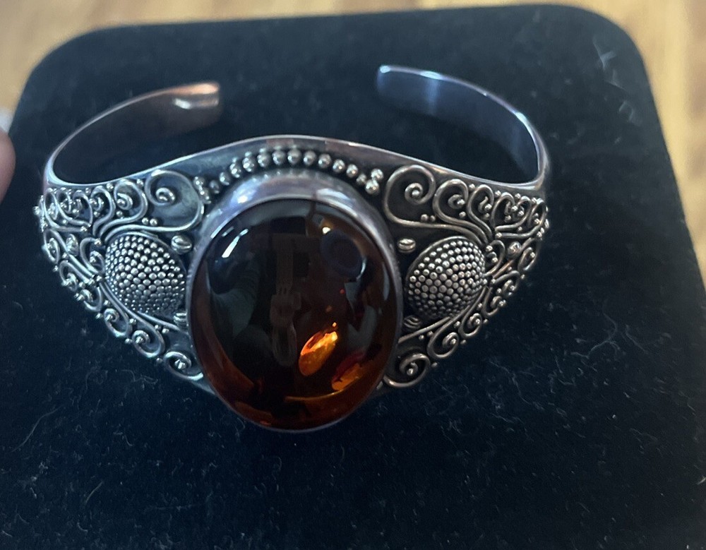 Suarti Bali Sterling Silver Oval Amber Cabochon Cuff Bracelet