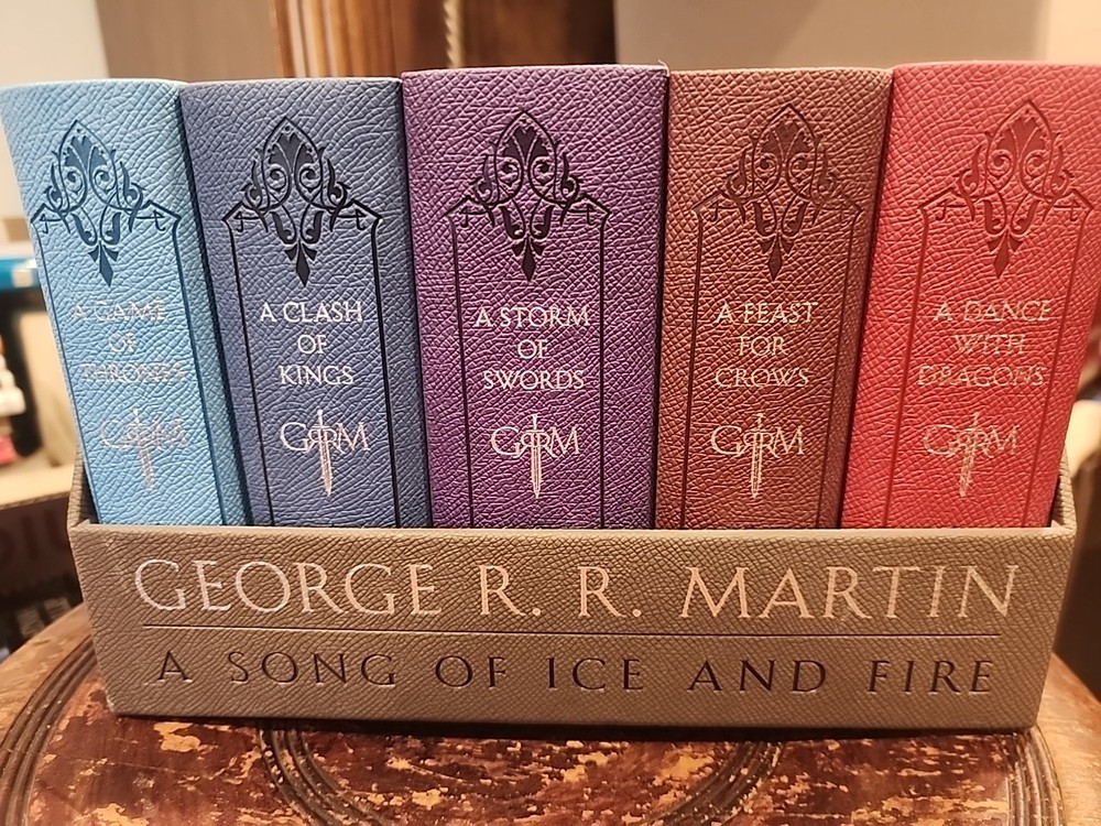 Epic A Song of Ice and Fire 5-Book Leatherbound Set-image