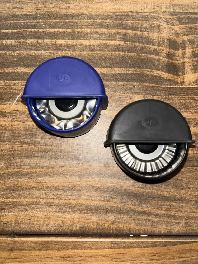 Creative Memories Rotary Paper Trimmer with 2 Blades Arabesque Antique Excellent Used Condition