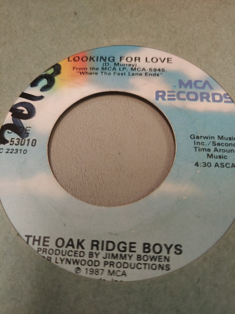 THE OAK RIDGE BOYS LOOKING FOR LOVE 7