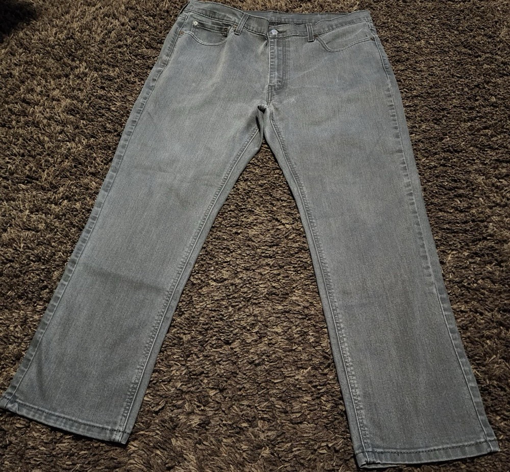Levi Strauss Men’s Size 38x30 Gray Denim Jeans EUC