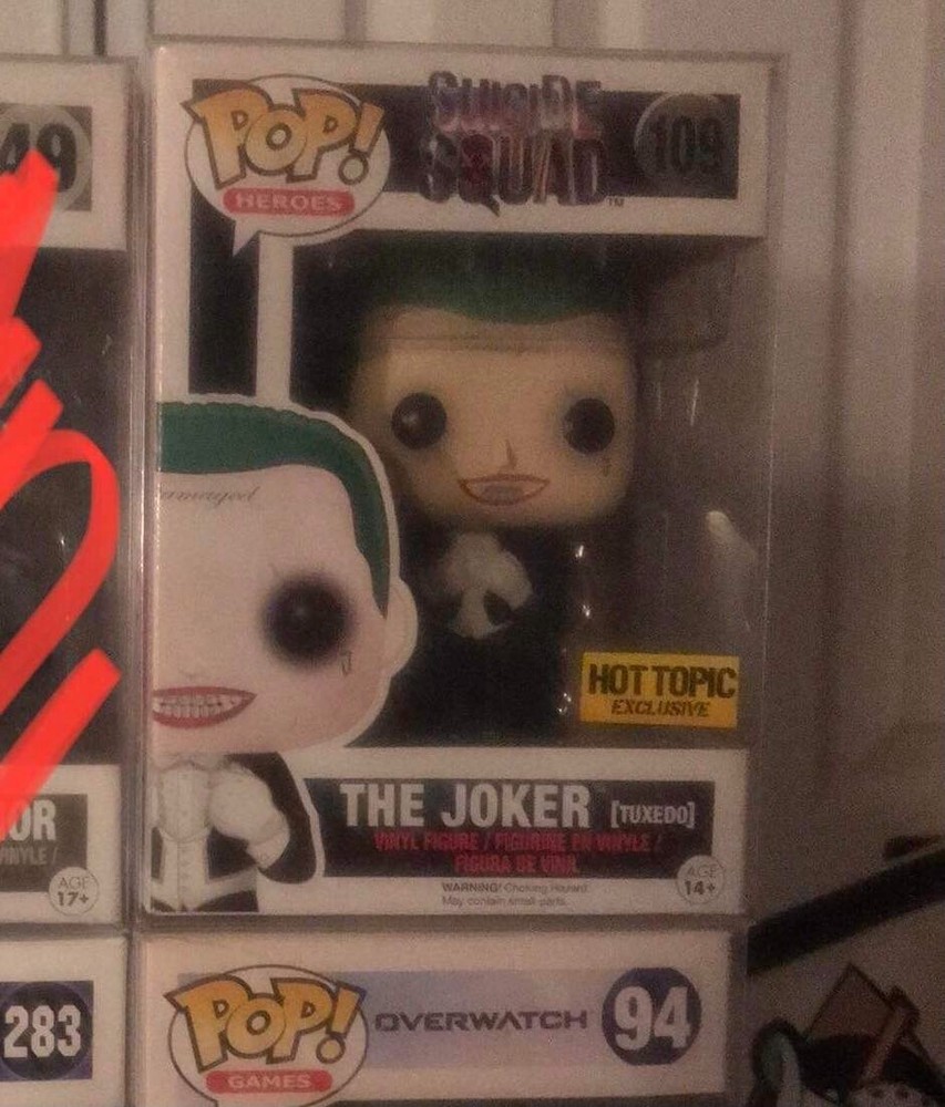 Funko Pop Heroes Suicide Squad The Joker Tuxedo # 109 Hot Topic Exclusive
