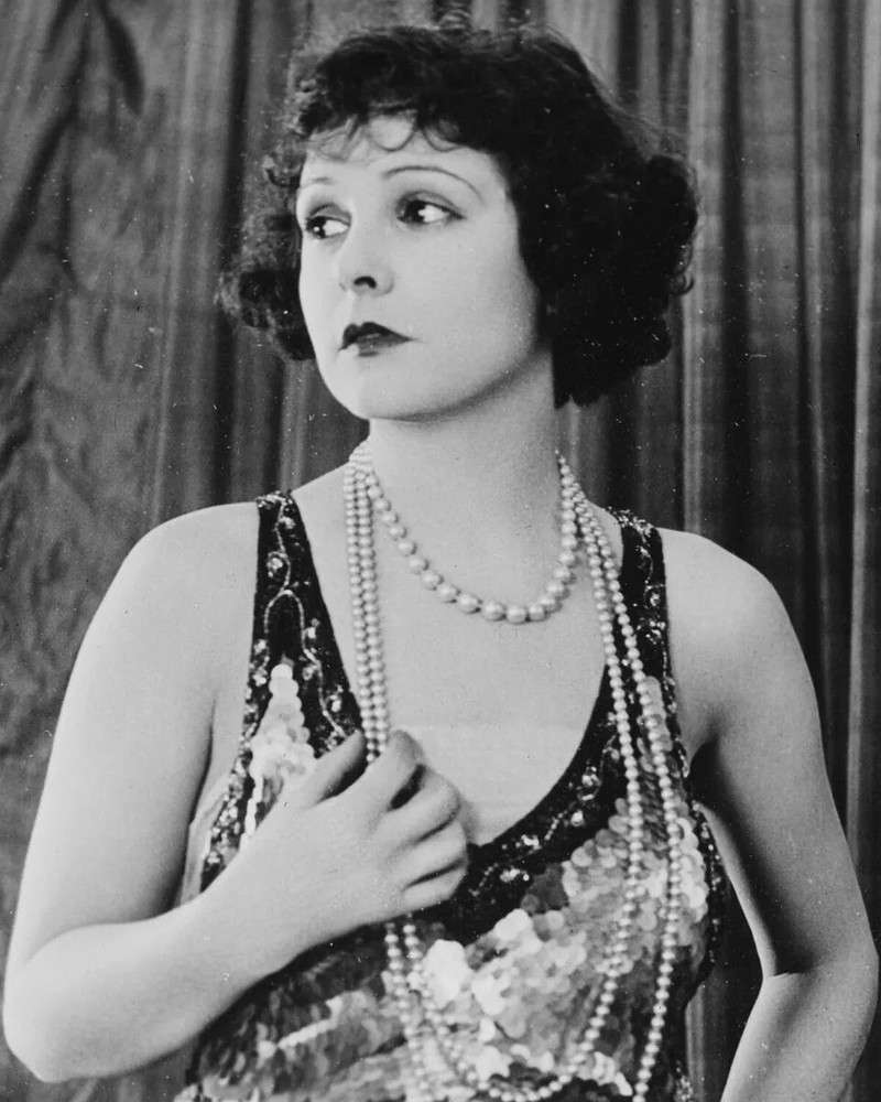 Norma Talmadge Pearl Necklace 4x6 Picture Celebrity Print