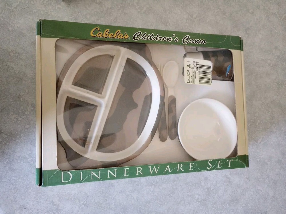 Cabela's 5 Pc Camo CHILDREN'S DINNERWARE SET NIB