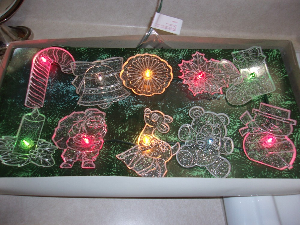 10 ornament lights plstic deer Santa Snowmanbell snowman candle works