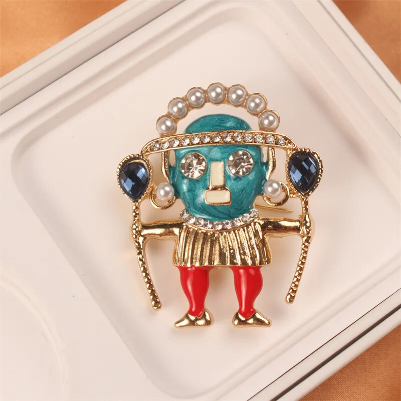 Cute Cartoon Character Holding Spoon Brooch Pin Creative Design Accessories