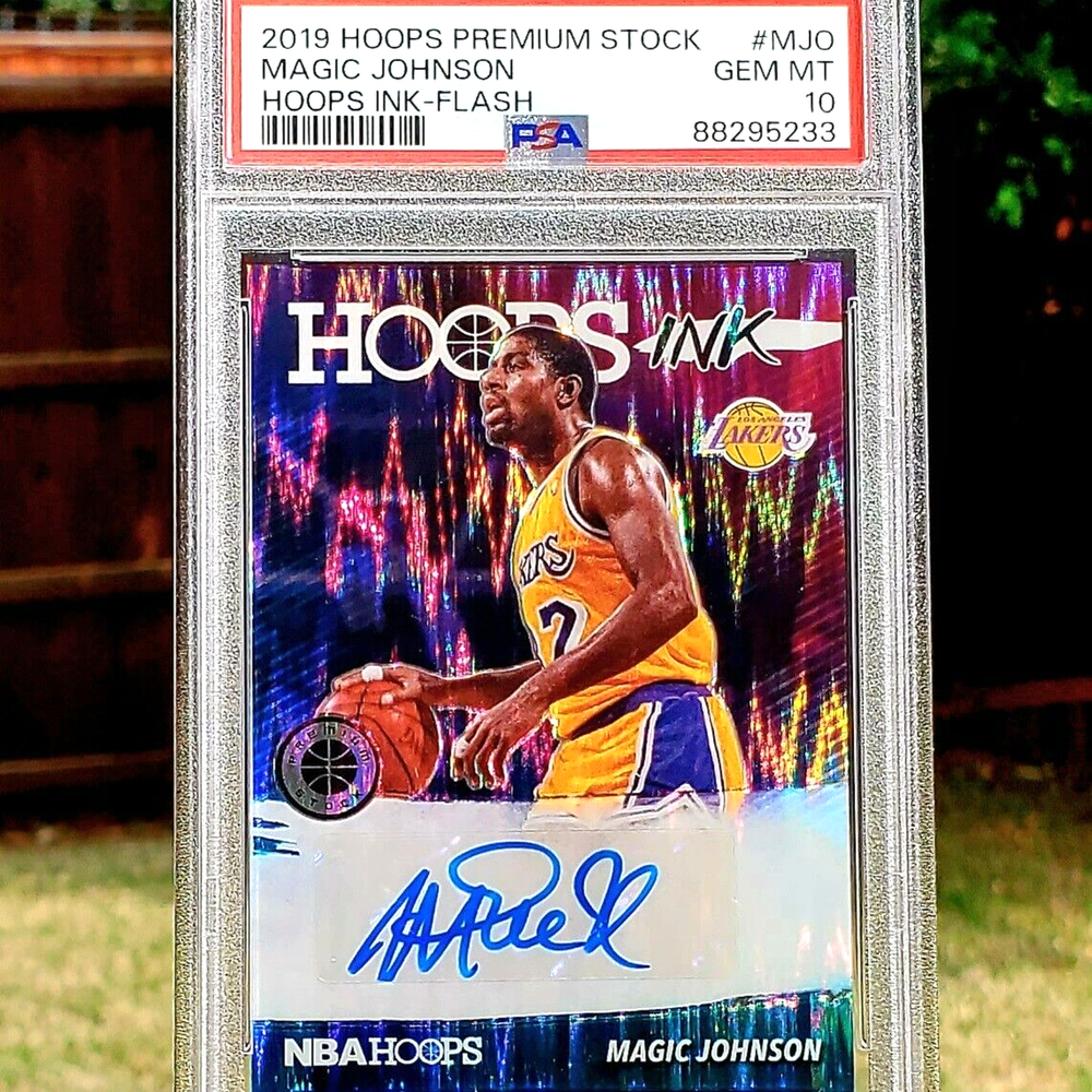 Magic Johnson 2019 Hoops Premium Ink Autographs Flash Prizm PSA 10 Graded