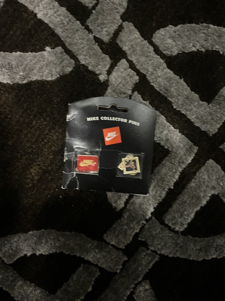 1990s Nike Collector Pins 576012-001 NEW