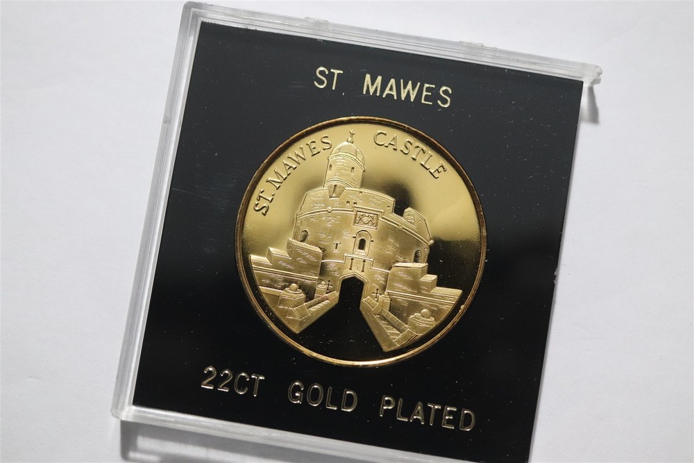 🧭 🇬🇧 UK GB ST. MAWES CASTLE MEDAL 38mm GOLD PLATED B88 #39 CAR