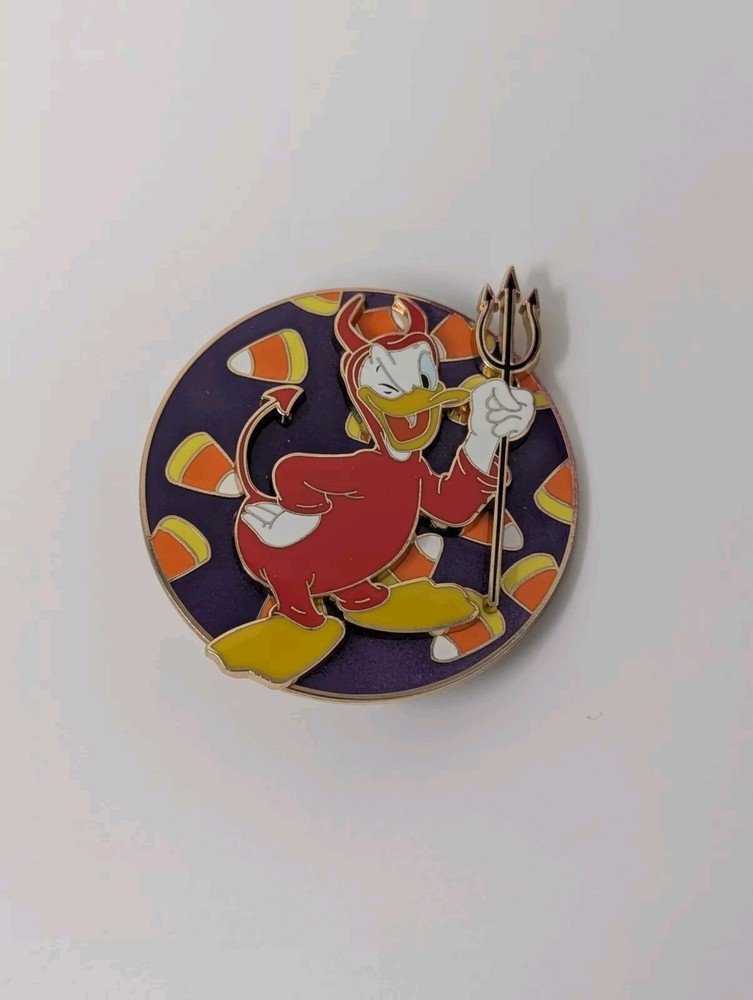 Donald Duck Devil Candy Corn Halloween Disney Studio Store DSSH LE Pin