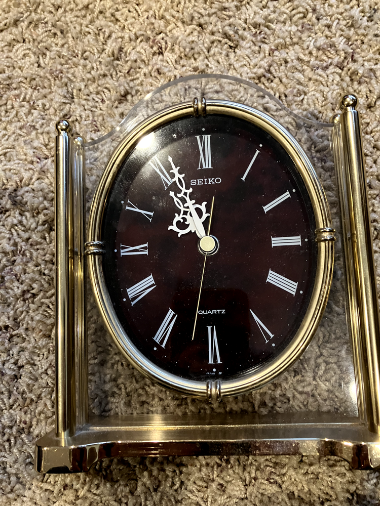 Vintage SEIKO QQZ337S Quartz Desk Mantle Shelf Clock Lucite and Brass - Japan
