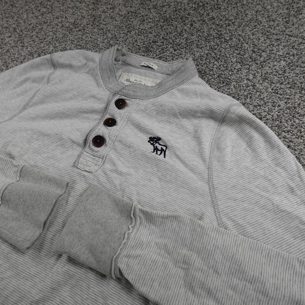 Abercrombie Fitch Shirt Mens 2XL Gray Stripe Muscle Long Sleeve Henley Moose Y2K-image