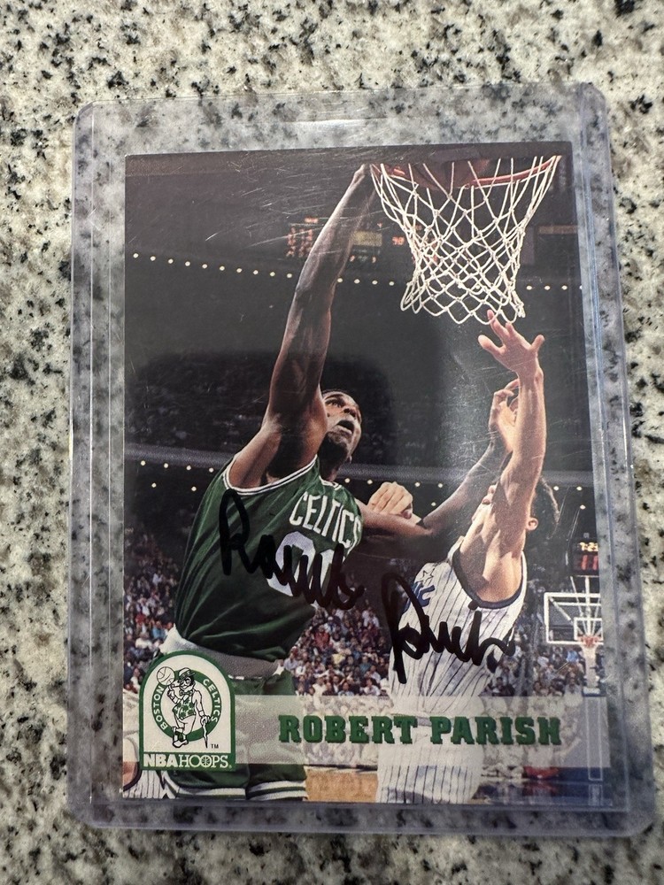 ROBERT PARISH AUTOGRAPHED BOSTON CELTICS CARD