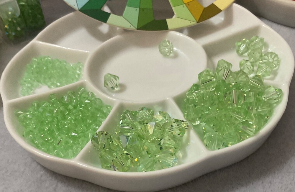 Swarovski 5301 Crystal Beads in Chrysolite & AB Chrysolite Transparent