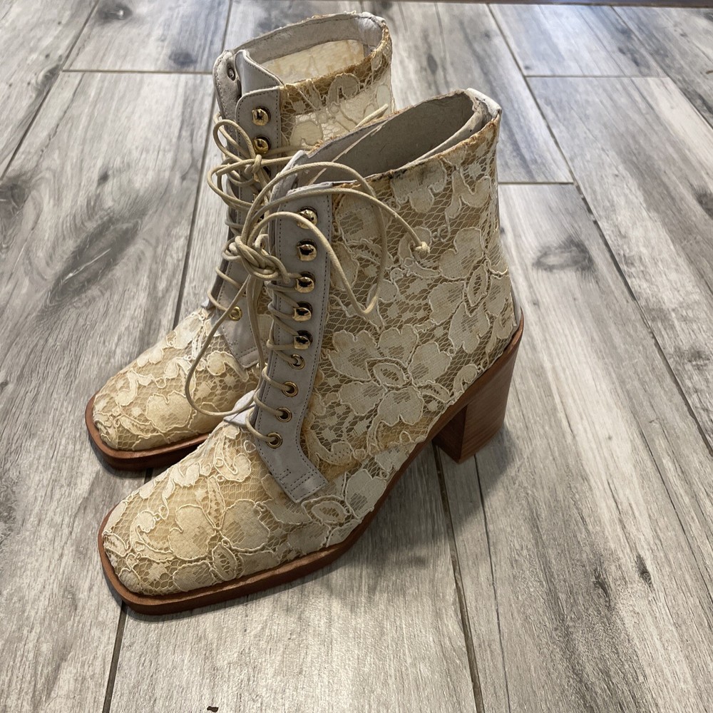 NOS VTG Lace Wedding Shoes Boots Cosplay Cream Lace Up Spain Womens Sz 5B New