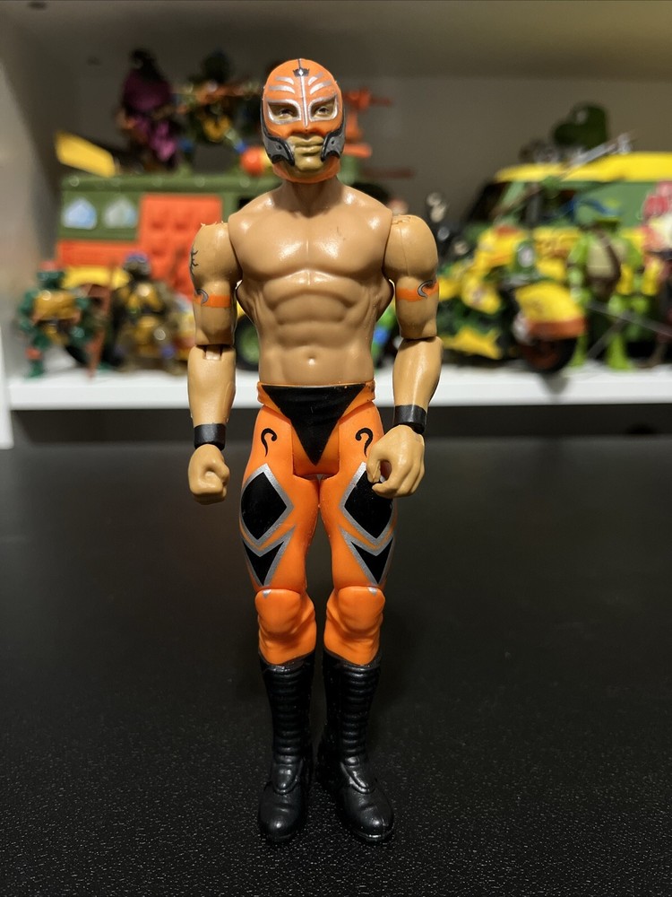 WWE Mattel Rey Mysterio Basic Wrestling Figure Series 99 WWF