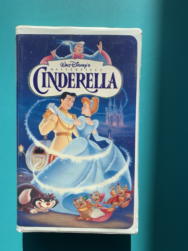 Cinderella Classic Walt Disney Masterpiece VHS - Clamshell Case Edition #5265 - Timeless Family Entertainment
