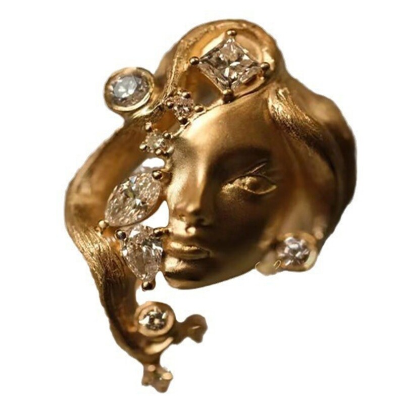 Retro Inspired Portrait Signet Unisex Fashion Statement Alloy Jewelry