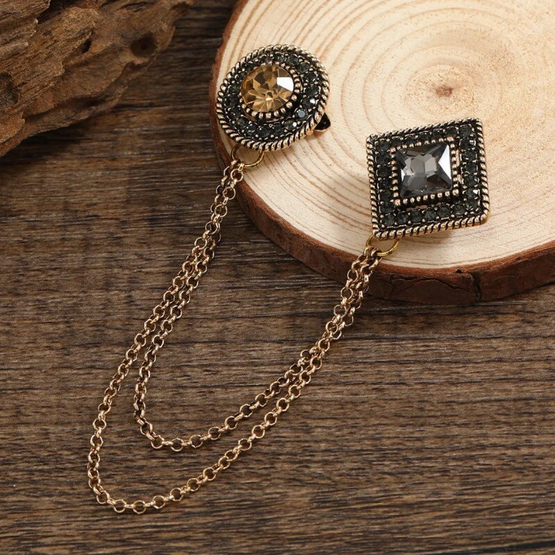 Creative New Retro Rhinestone Chain Brooch Fashion Simple Pin Accessories