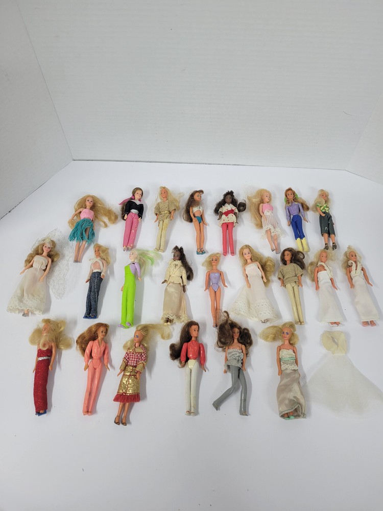 Vintage lot of 23 Miniature Dolls C.P.C stamped 5.5