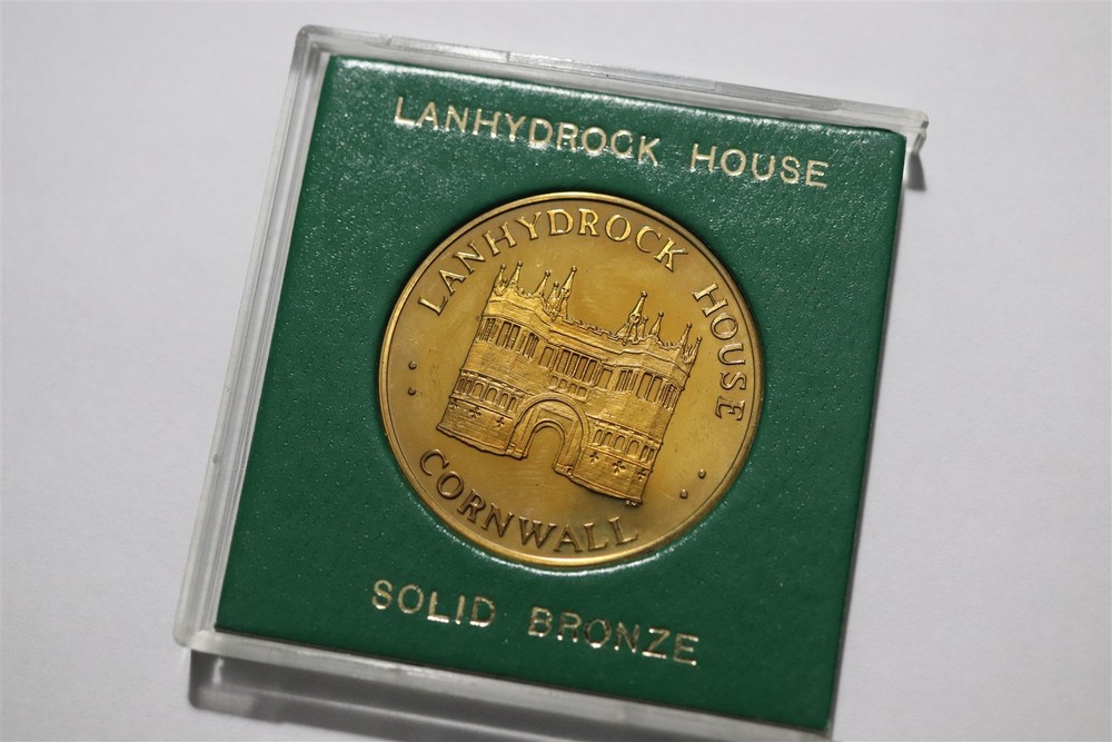 🧭 🇬🇧 UK GB LANHYDROCK HOUSE CASED MEDAL BRONZE 38mm B88 #2 CAR