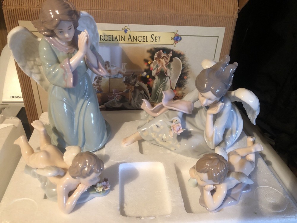 Grandeur Noel 2003 Collector's Edition Porcelain Angel Set - Open Box