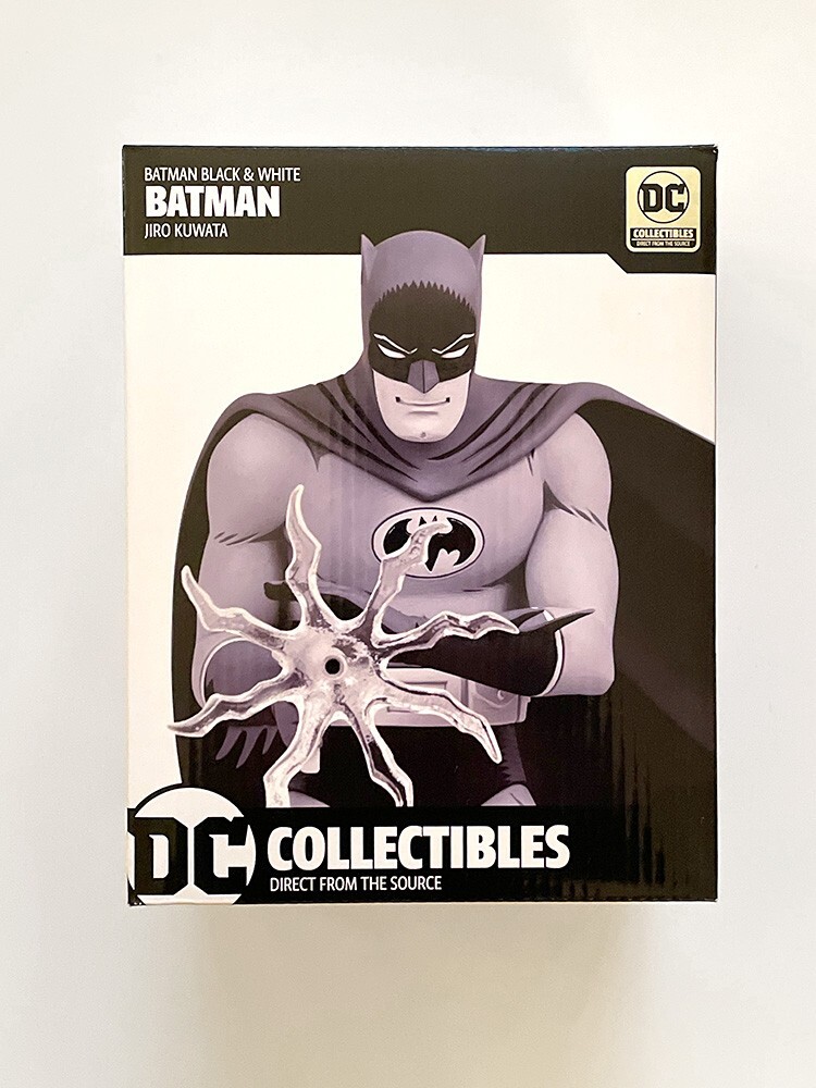 BATMAN BLACK & WHITE STATUE - JIRO KUWATA - DC COLLECTIBLES - NEW