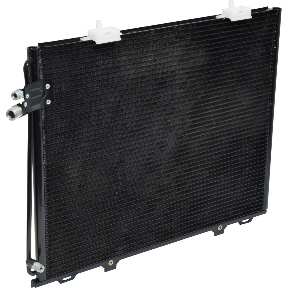 A/C Condenser UAC For 1997-1999 Mercedes-Benz E420