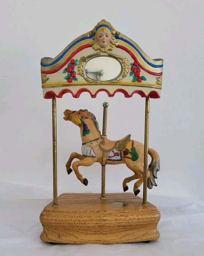 The American Carousel Tobin Fraley/Willitts  Design Music Box 324/9500