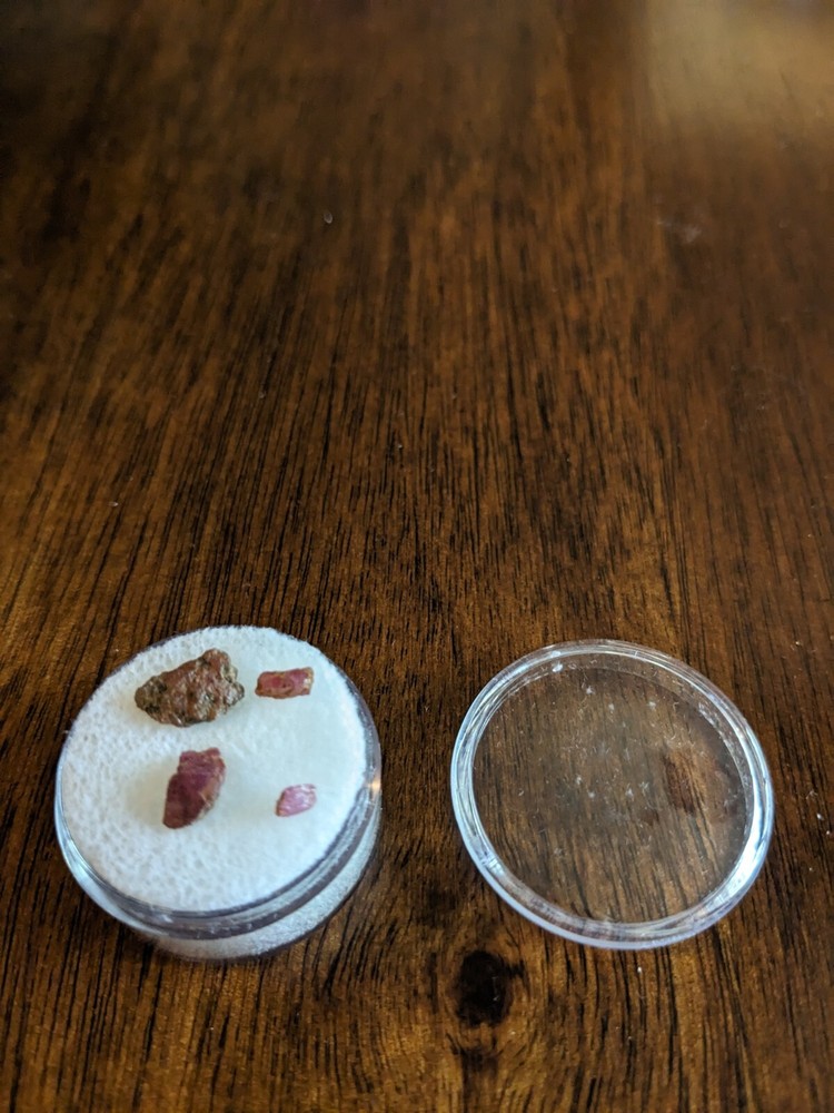 North Carolina Ruby from Lake Chatuge Several Pieces 3.75 Carats GS1