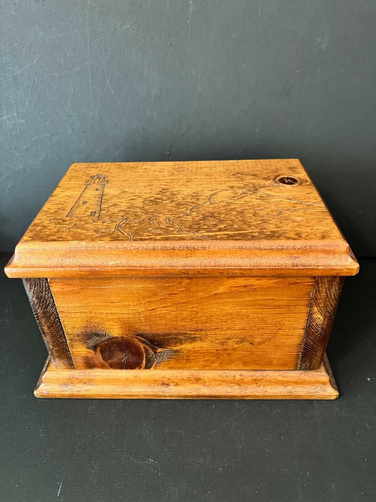 Vintage Hand made jewelry box wood carved Oregon 1981 signed Ben Croft