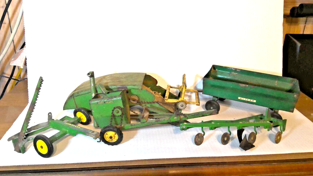 ERTL John Deere 1/16 Diecast Tractor Attachments parts  Lot Of 4