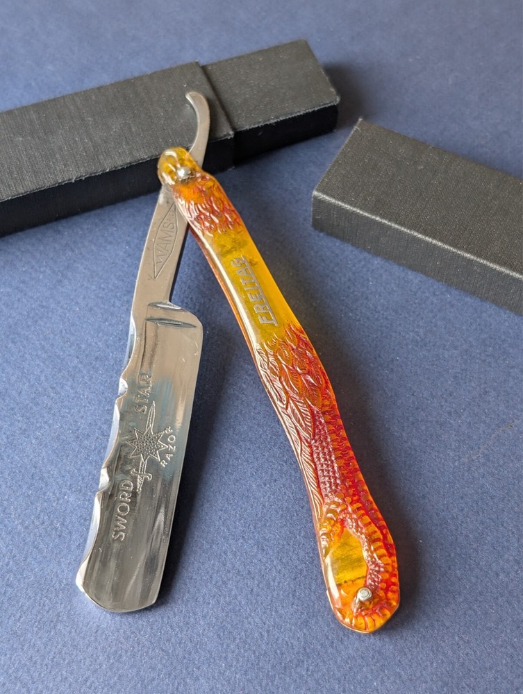 Old straight razor 