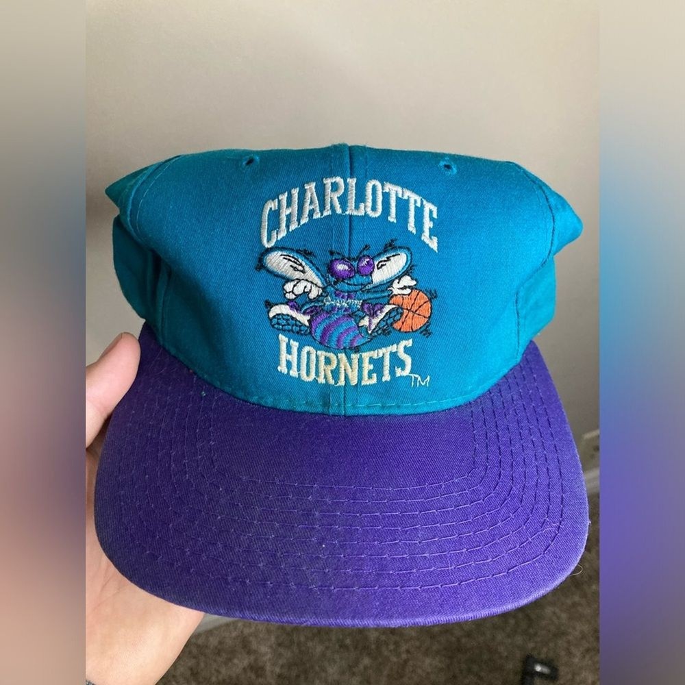 Vintage 90s NBA Charlotte Hornets Logo Starter Snapback Hat