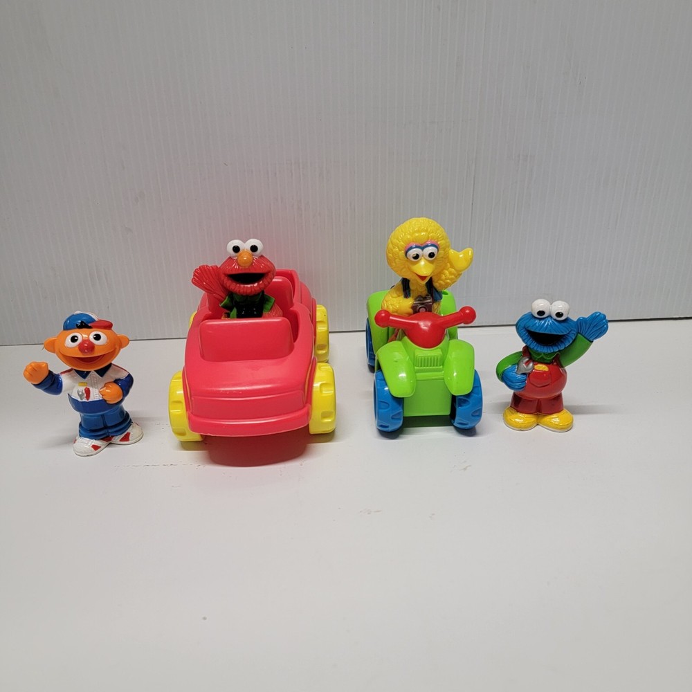 Sesame Street Ride-On ATV Car with Elmo Big Bird Cookie Monster Ernie