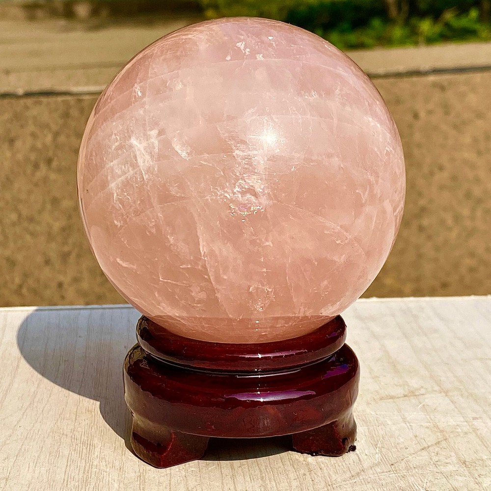 2.28LB  Natural powder crystal crystal mineral ball shaped polishing treatment