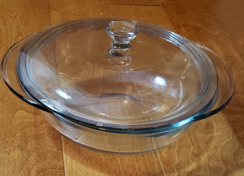 Anchor Hocking 2 Qt Clear Glass Casserole Dish with Handled Lid 9