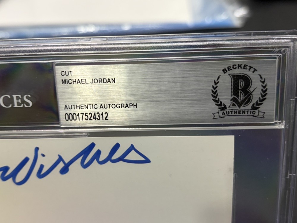 Michael Jordan Signed Autograph Beckett AuthenticEncapsulated 6x9 Page
