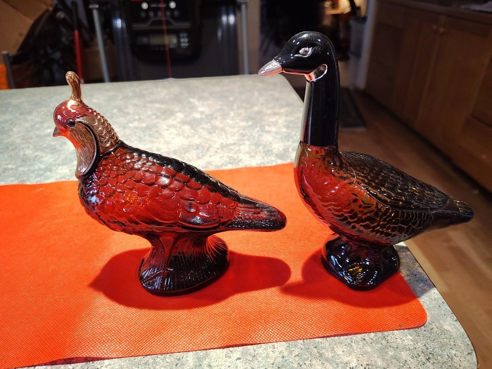 Vintage Avon Quail Bird Decanter Wild Country And Canadian Goose Bottle