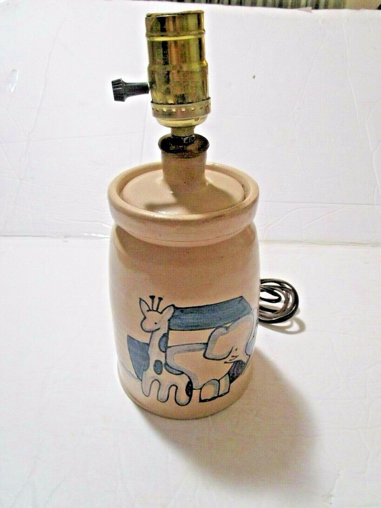Noah's Ark VTG pottery lamp Marked MCP (McCoy??).Chid's room lamp Cute No Shade