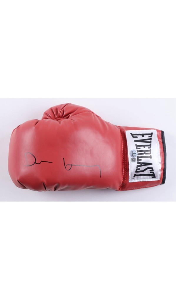 Devin Haney Autographed Everlast Boxing Gloves Beckett Certified