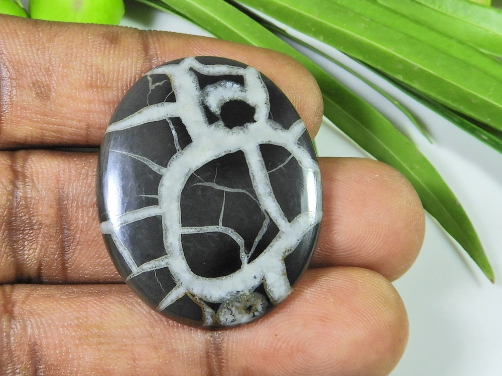 AA++ Natural Septarian Black Crystal Gemstone for Jewelry Making 29x36x4mm Oval-image