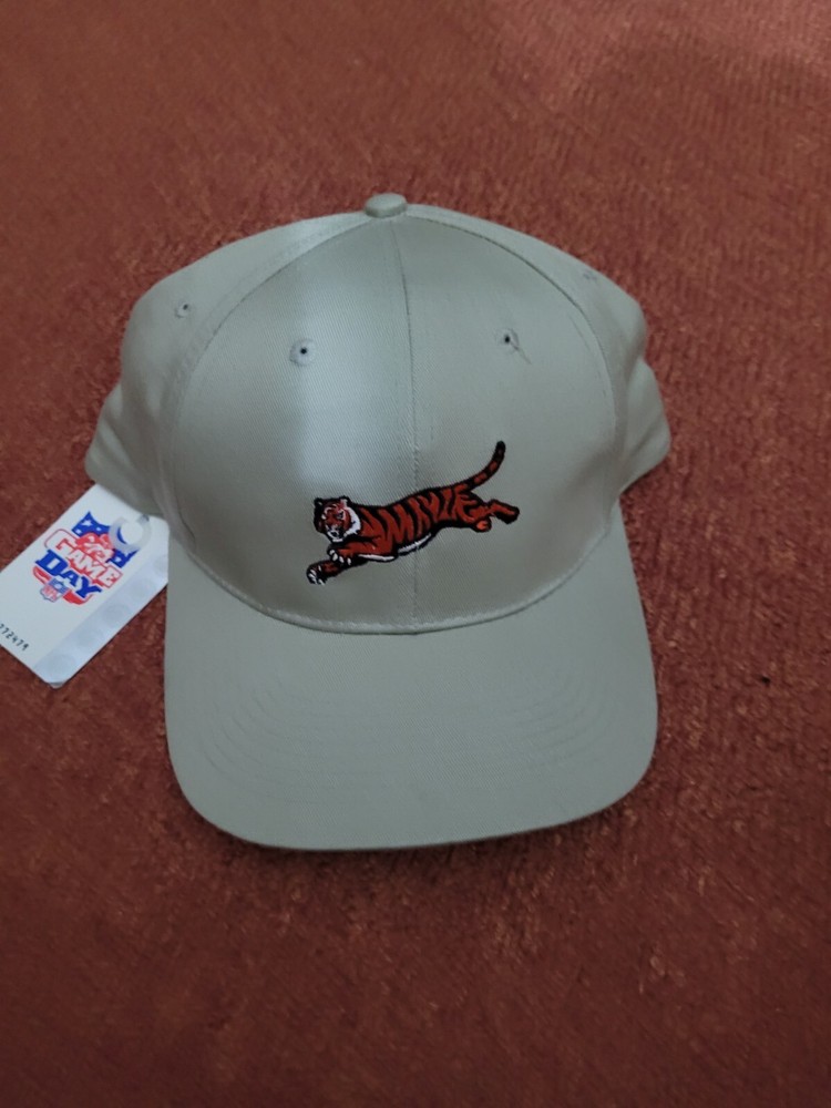 Vintage Cincinnati Bengals Snapback Hat With Leaping Tiger Logo