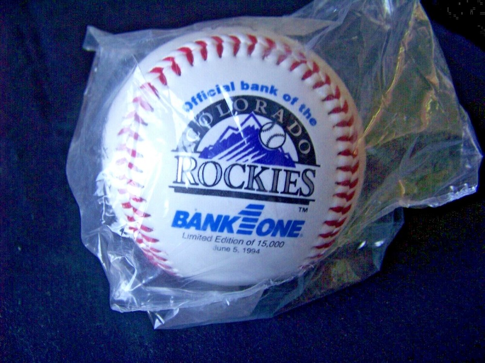 1994 Colorado Rockies facsimile team signed / autographed baseball ball SGA MLB