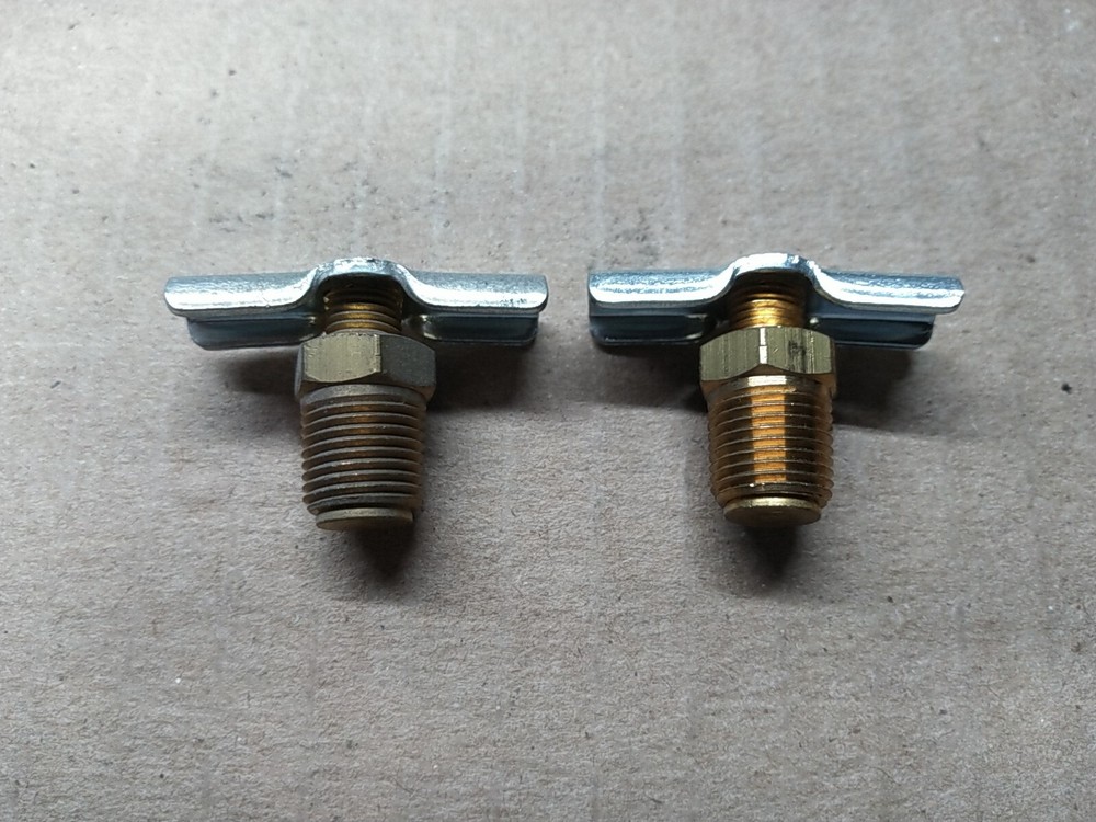(2) 4921K32 Brass 1/8 NPT Draincock Petcock Stop Valve Wing-Nut Handle