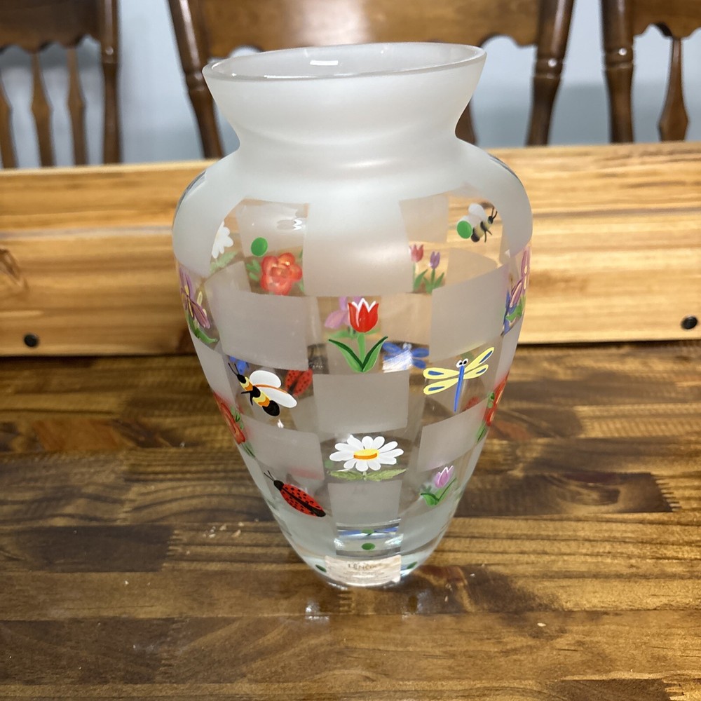 Beautiful Lenox Natures Splendor Vase