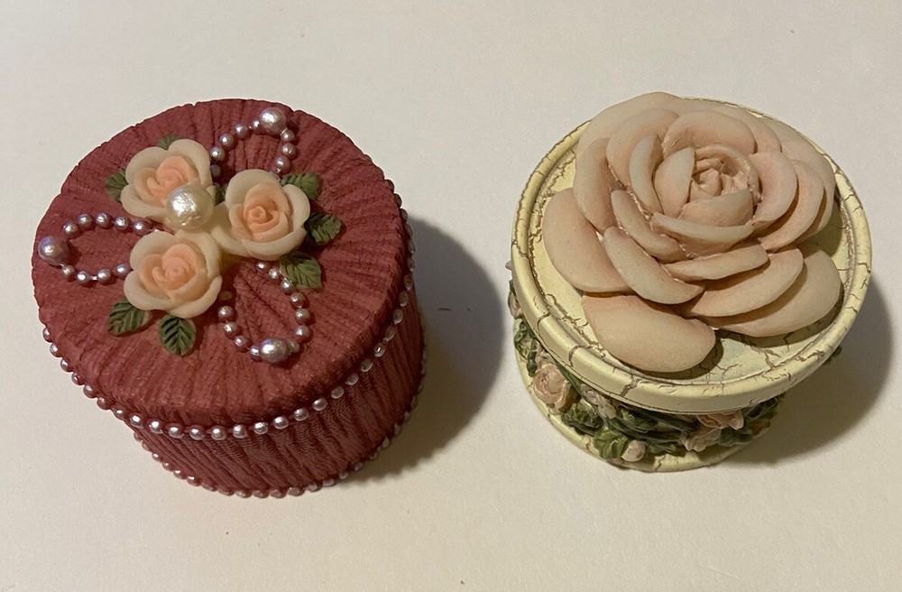Dezine Vintage Hand Painted 3d Flower Lidded Tiny Trinket Boxes Set Of 2 Lot